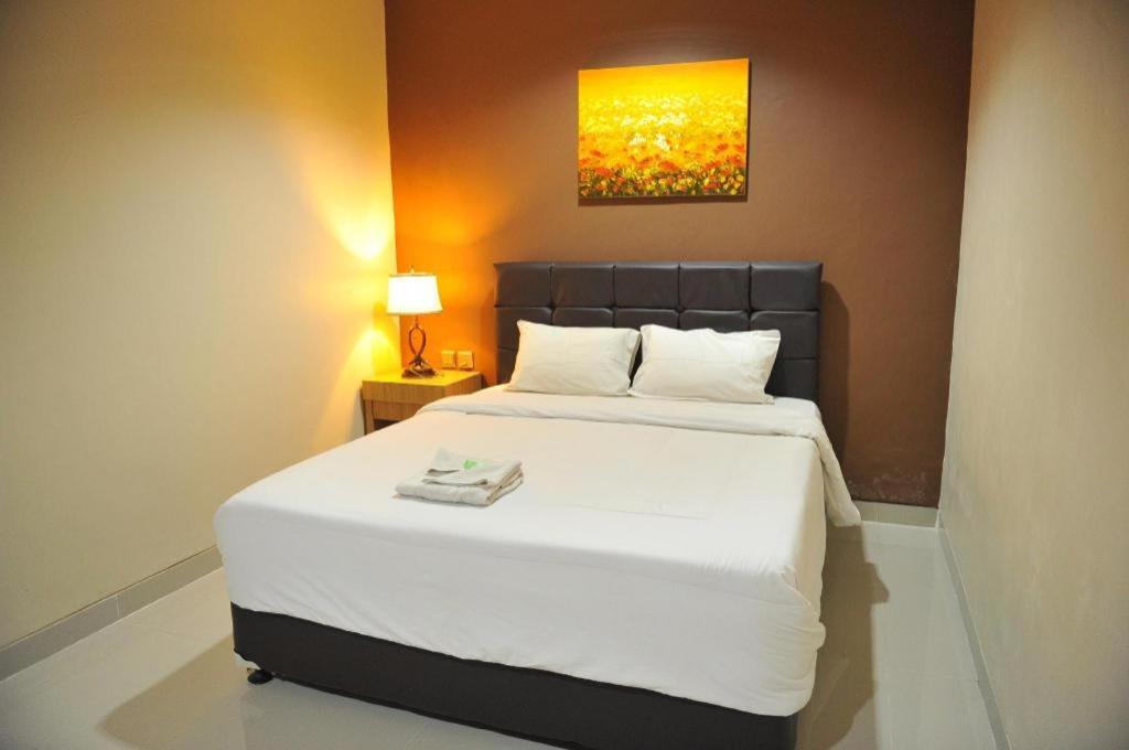 Benito Residence Tangerang Exterior foto