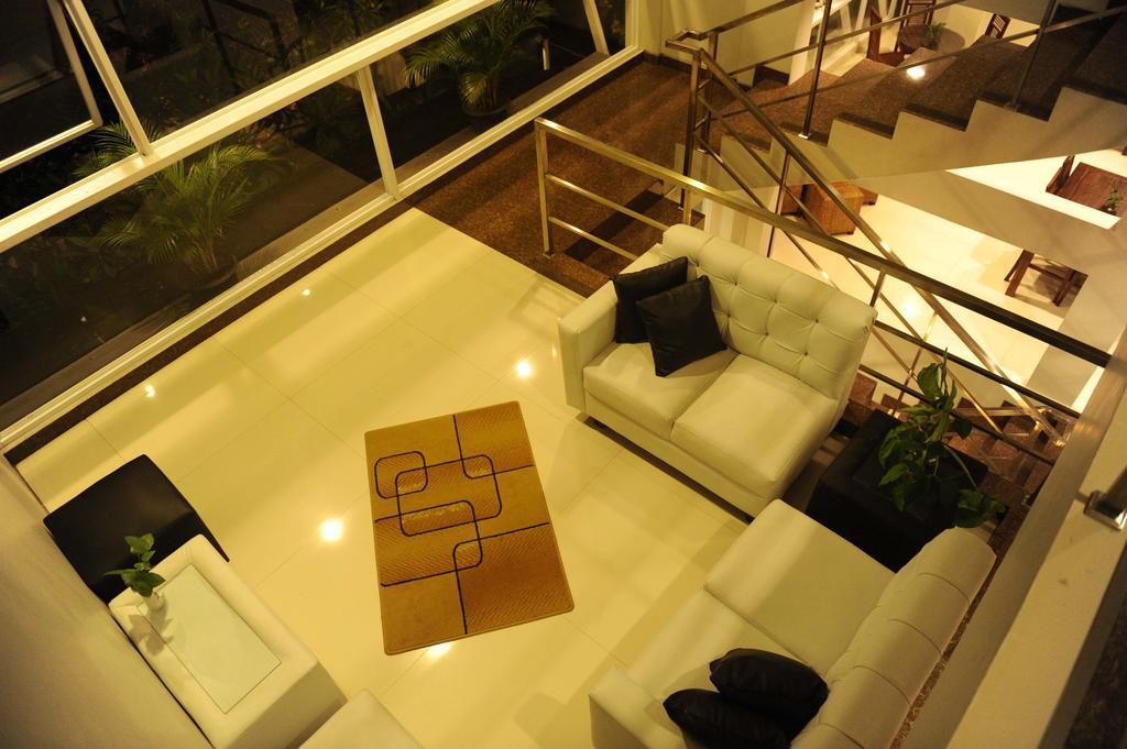 Benito Residence Tangerang Exterior foto