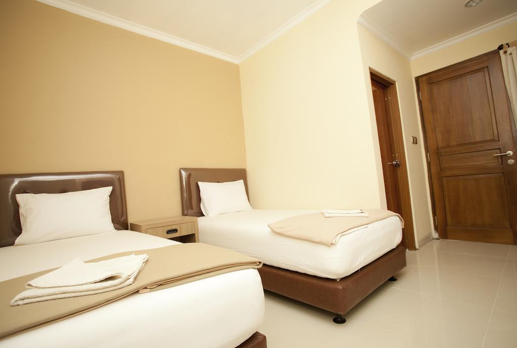 Benito Residence Tangerang Exterior foto